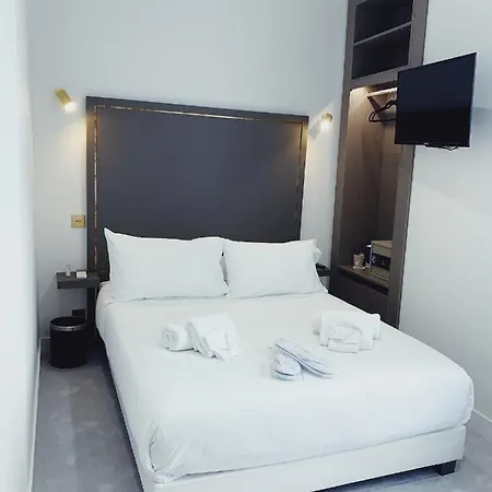 Avaton Hotel 3*
