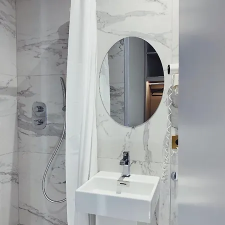Avaton Hotel Cannes