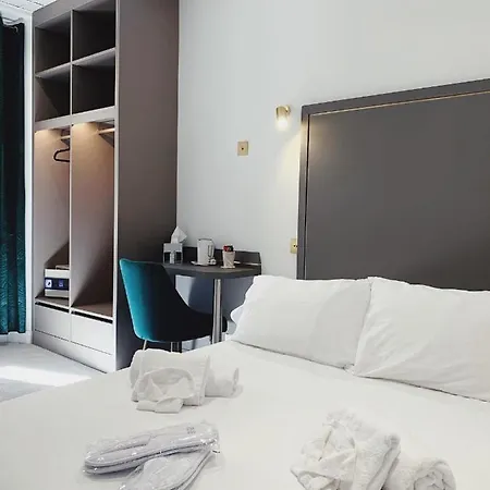 Avaton Hotel Cannes 3* Cannes